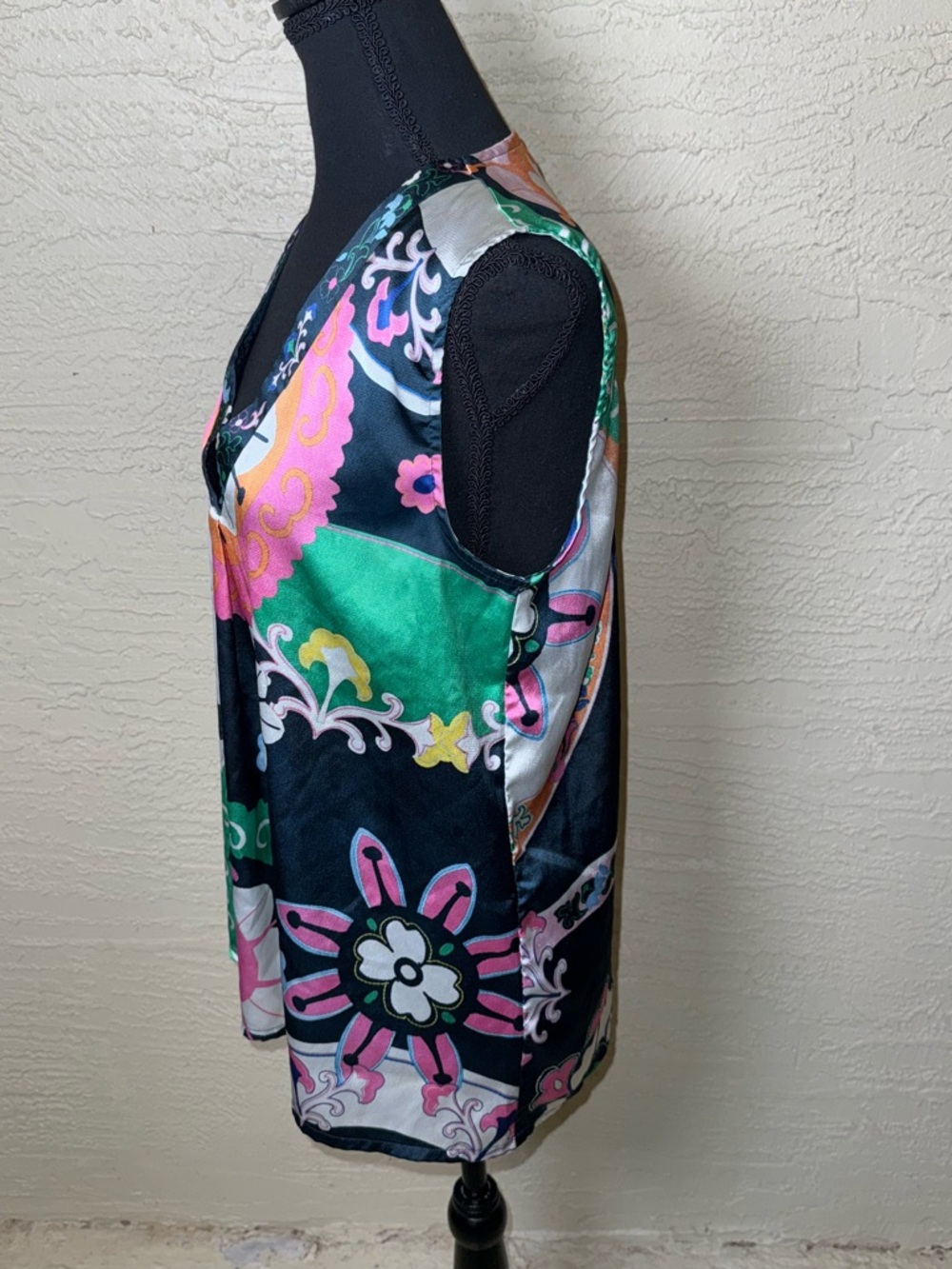 Vilagallo V Neck Blouse Colorful Retro Mod Print Boho Chic Top-Medium - Picture 5 of 9